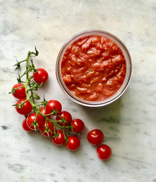 Robyn Bach Cooks Recipe #6: Homemade Tomato Sauce - two ways.